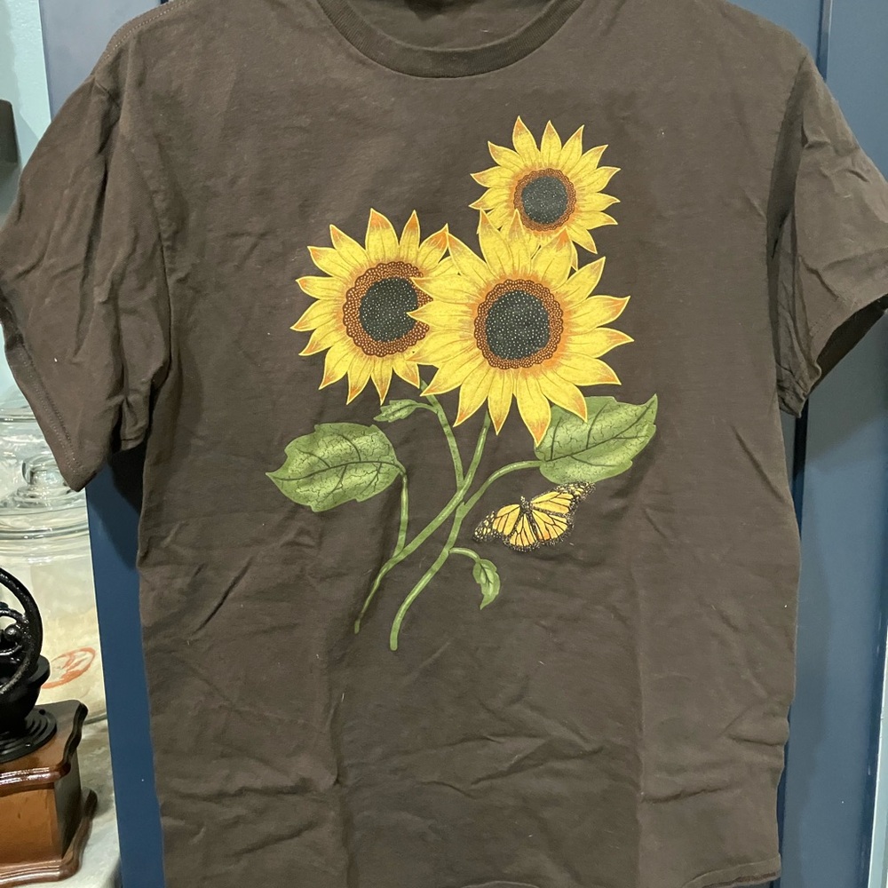 Sunflower Graphic T-Shirt